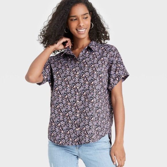 Universal Thread short sleeve button down navy floral shirt - Picture 1 of 12